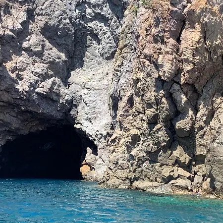 Martina * Lacco Ameno (Isola d'Ischia)