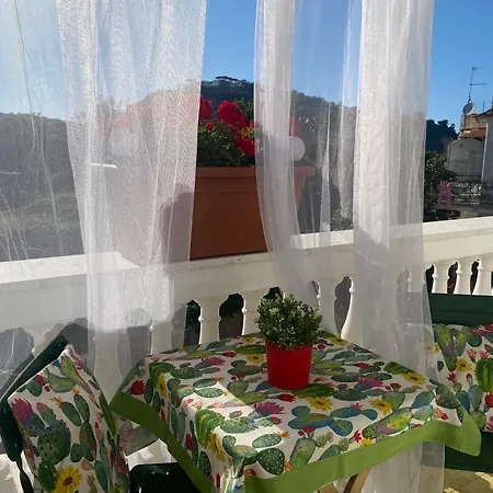 Martina * Lacco Ameno (Isola d'Ischia)