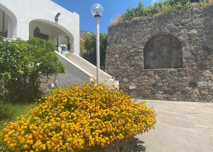 Martina Lacco Ameno (Isola d'Ischia)